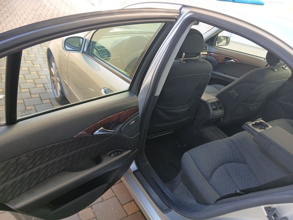Mercedes E class W211 220cdi
