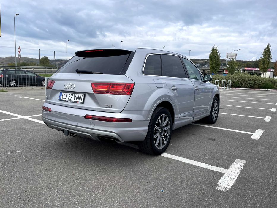 Audi Q7 7 locuri 333 cai - Toate reviziile facute in octombrie 2025