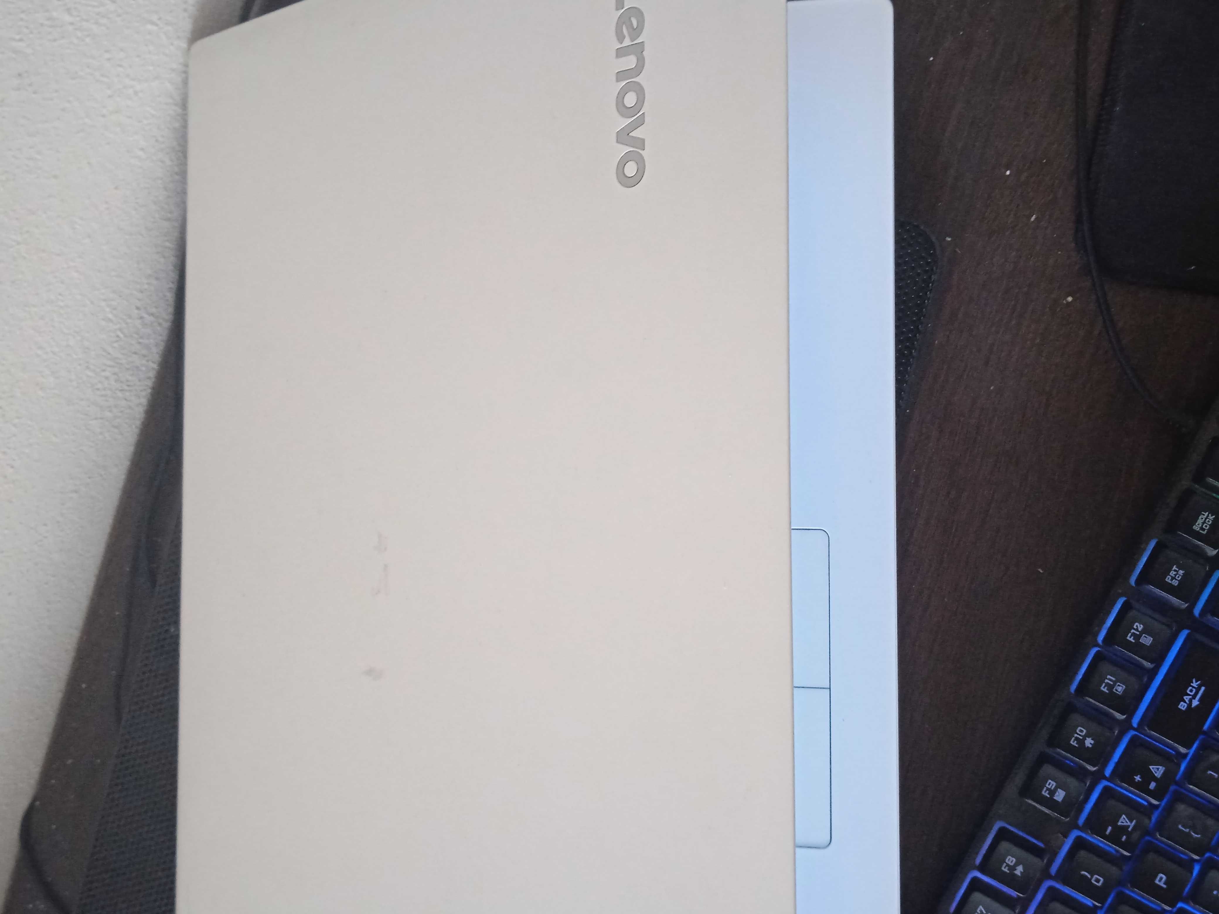 Laptop Lenovo, bun pentru gaming