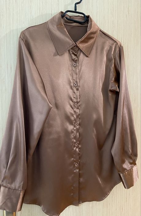 Стилна сатенена риза
