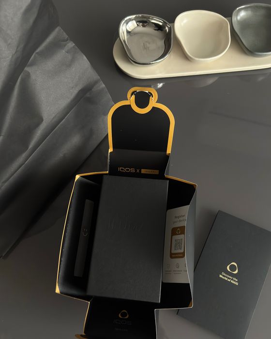 Iqos ILUMA i x Seletti Limited Edition