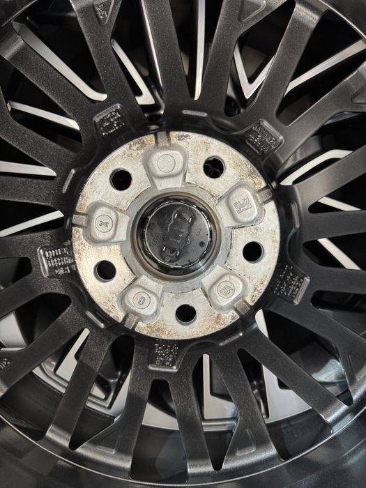 Jante Originale Audi S Line R19 A6 A7 A8 echipate iarna noi Pirelli