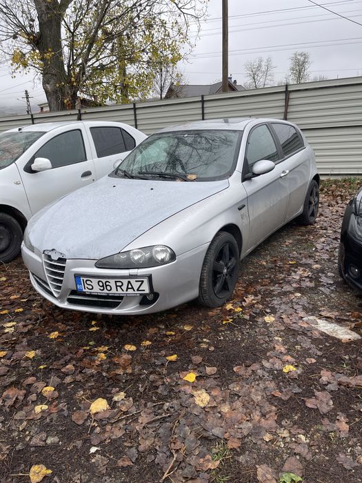 Vând alfa romeo 147 facelift 1.6 twinspark