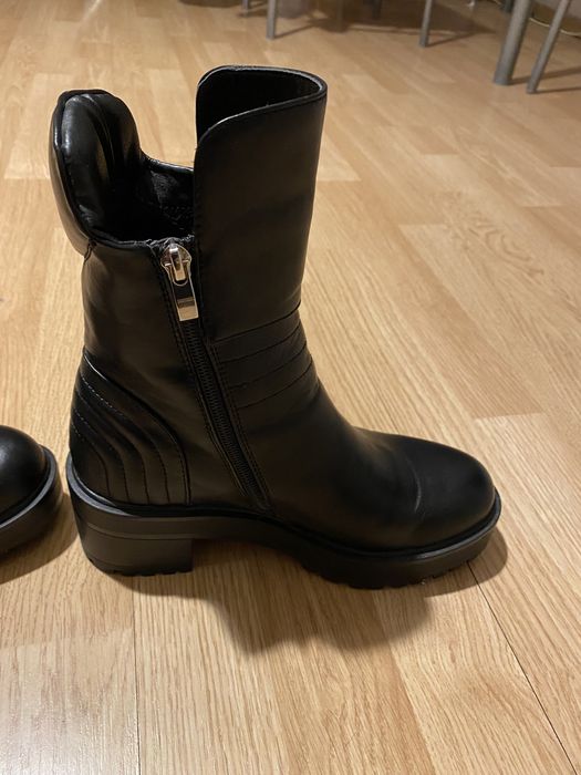 Ghete negre marime 36