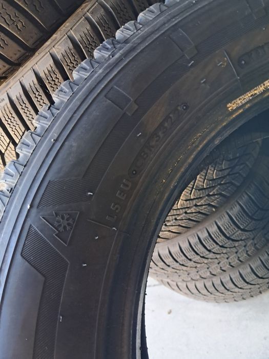 1xAnvelopa second iarna 195 65 R16C Bridgestone 9mm 2022