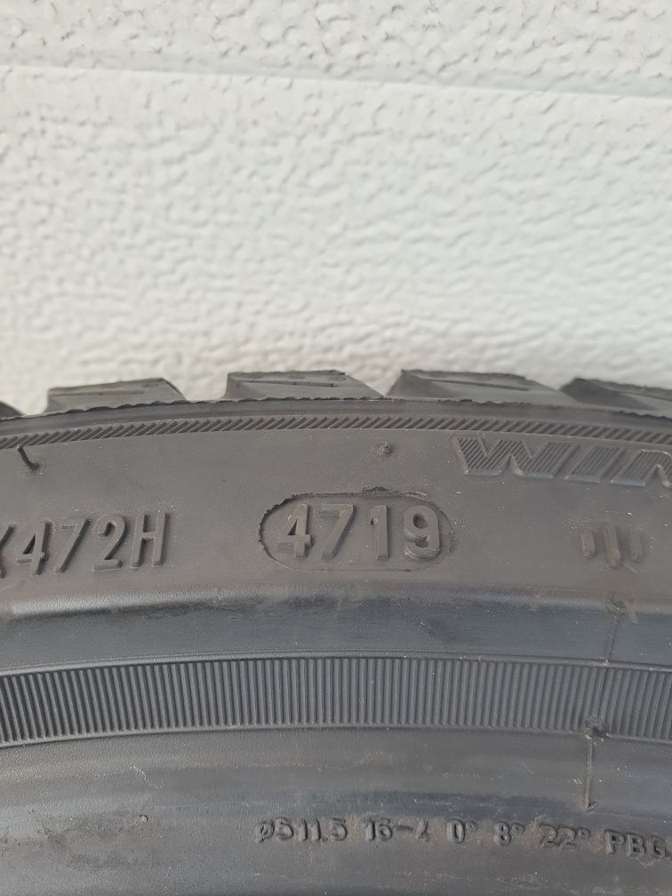 Зимни гуми 4 броя PIRELLI SottoZero3 235 35 R20 дот 4719