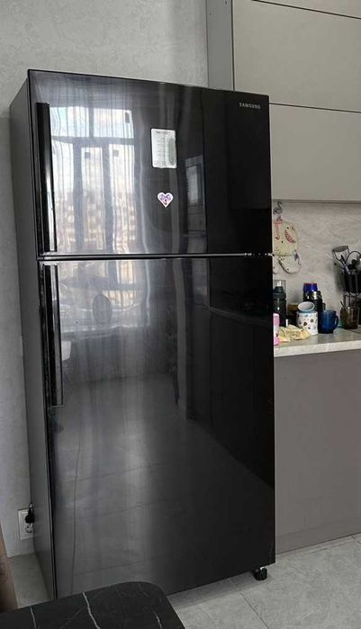 Продам холодильник Samsung
