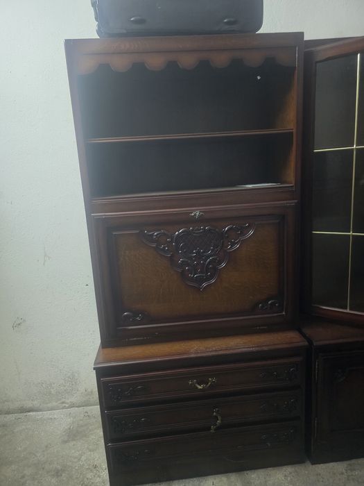 Дървена холна секция