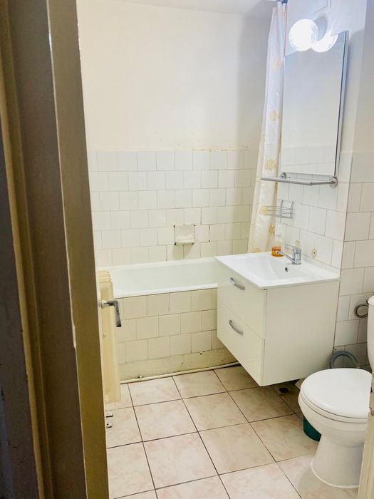 Inchiriez apartament 2 camere