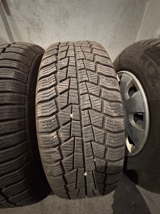 Метални джанти 15цола със зимни гуми 195/65