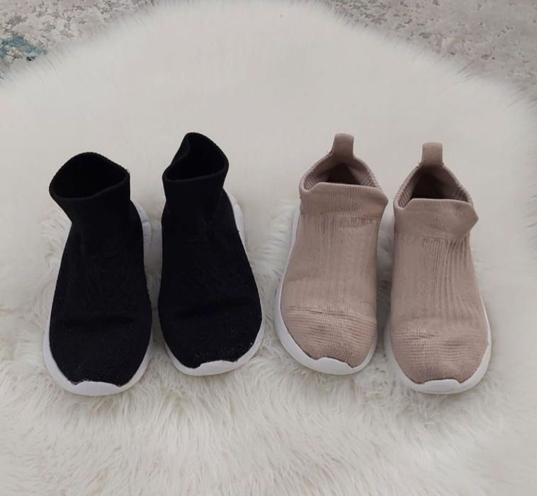 Adidași nr 32.. 19 cm interior 30 lei ambele perechi