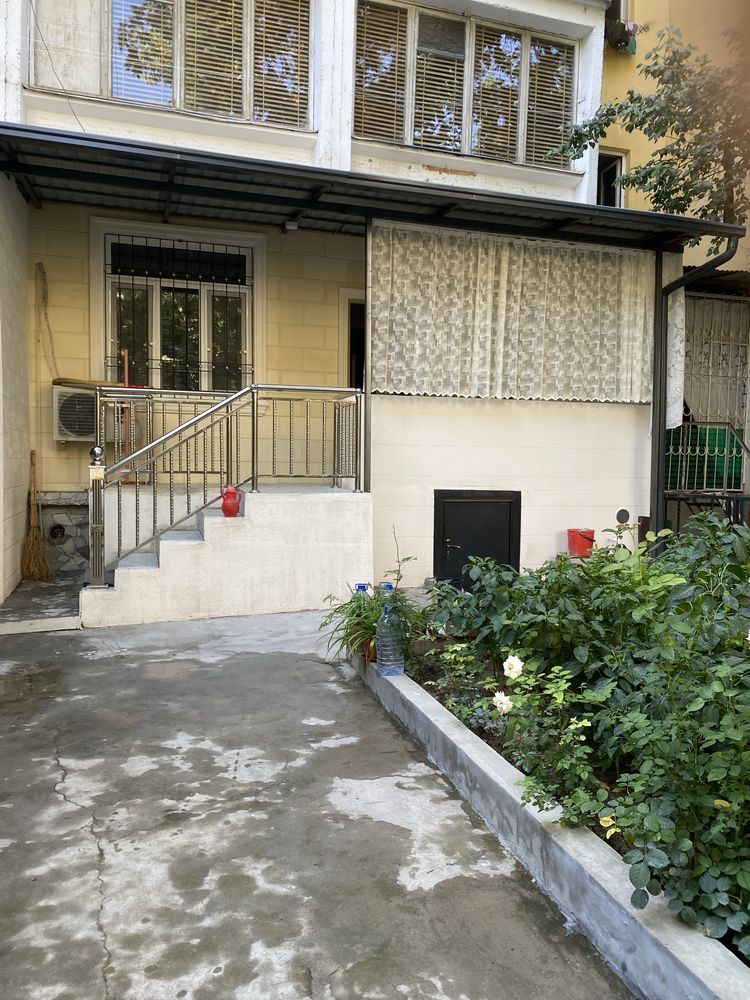Продается 2(3) /1/5 квартира  своя юнусабад 17 кв