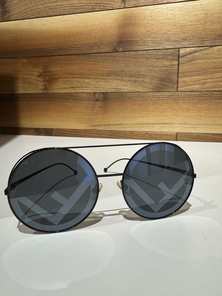Слънчеви очила от Fendi