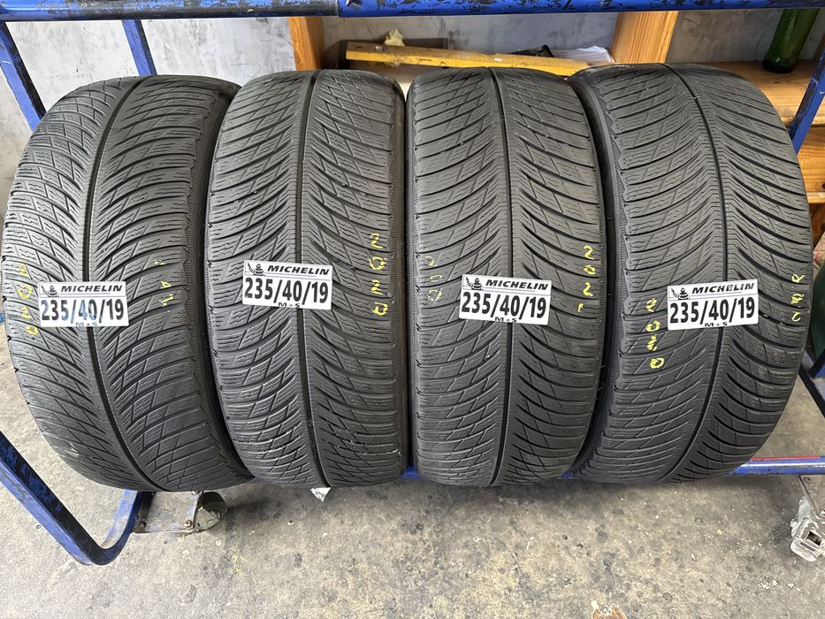 235/40/19 Michelin M+S