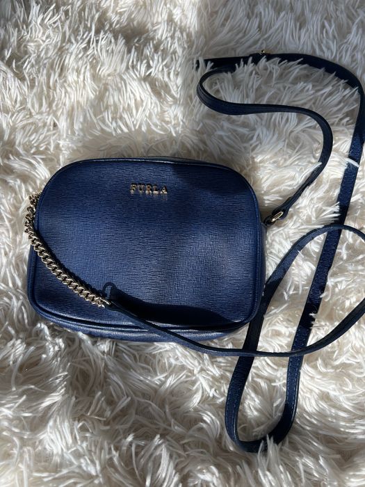 оригинална Дамска чантичка през тялото FURLA