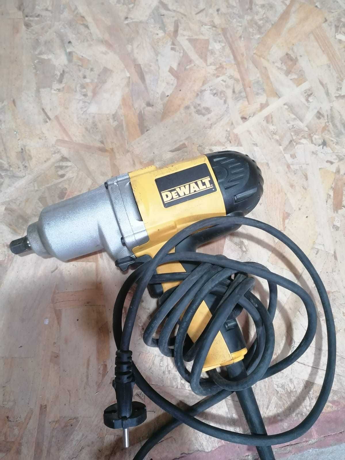 Masina de insurubat cu impact DeWalt DW292 QS