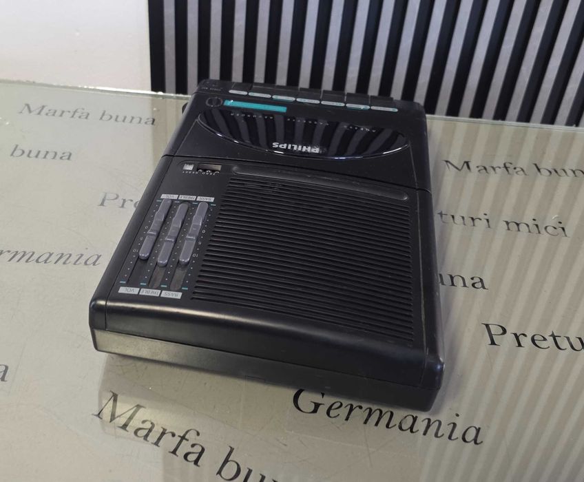 Reportofon portabil cu casetă, modelul Philips AQ8350.