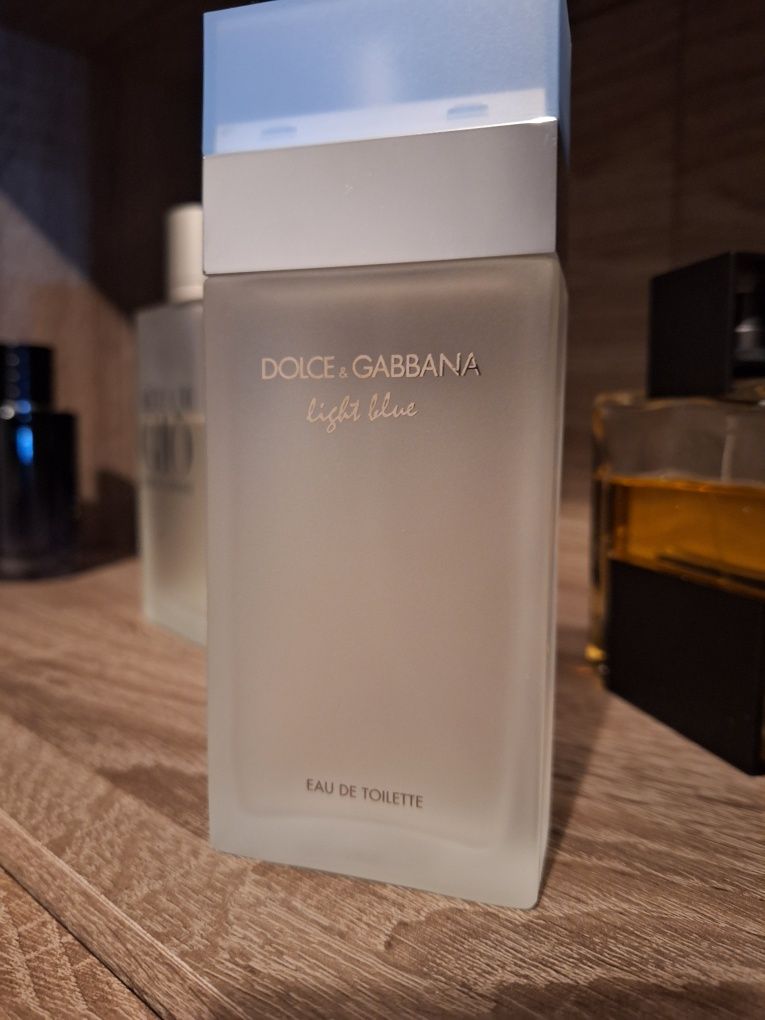 Vând Parfum Original DOLCE GABBANA Light blue original