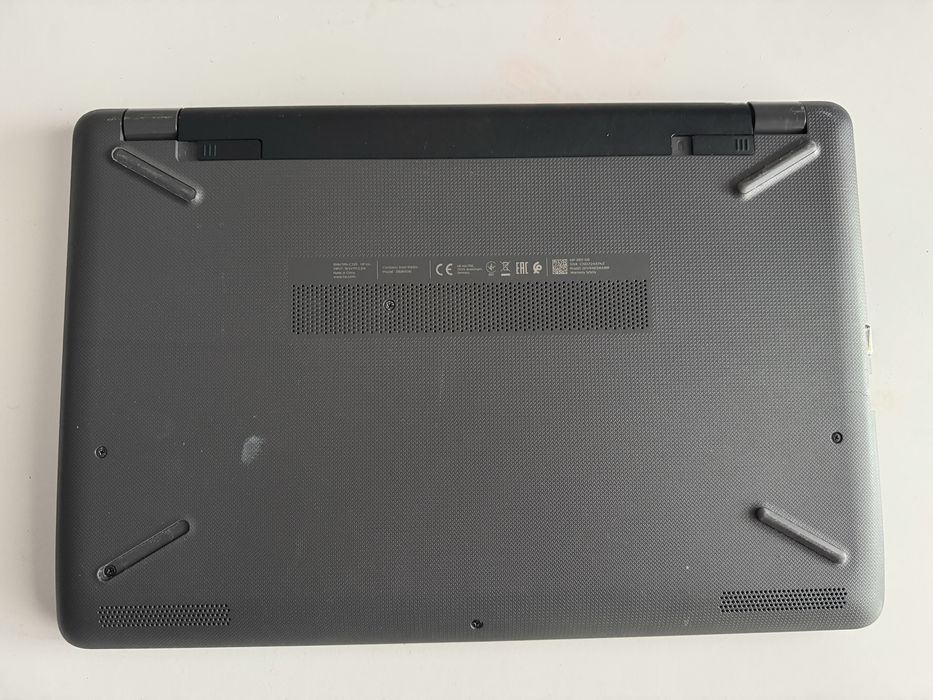 Laptop HP 250 G6 / i3 6006U 4cpu / 4Gb Ram / SSD 120GB