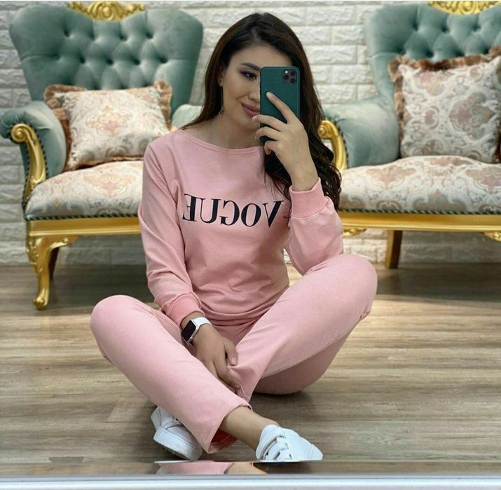 Костюм классический, спортивный