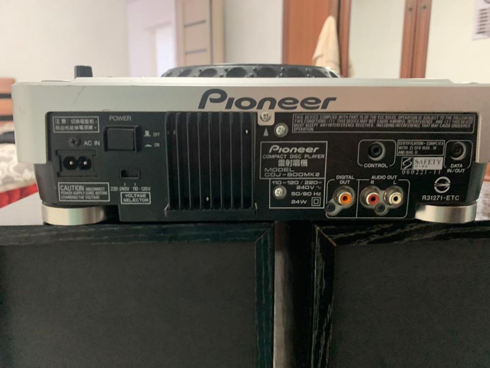 CDJ проигрыватель Pioneer 800MK2