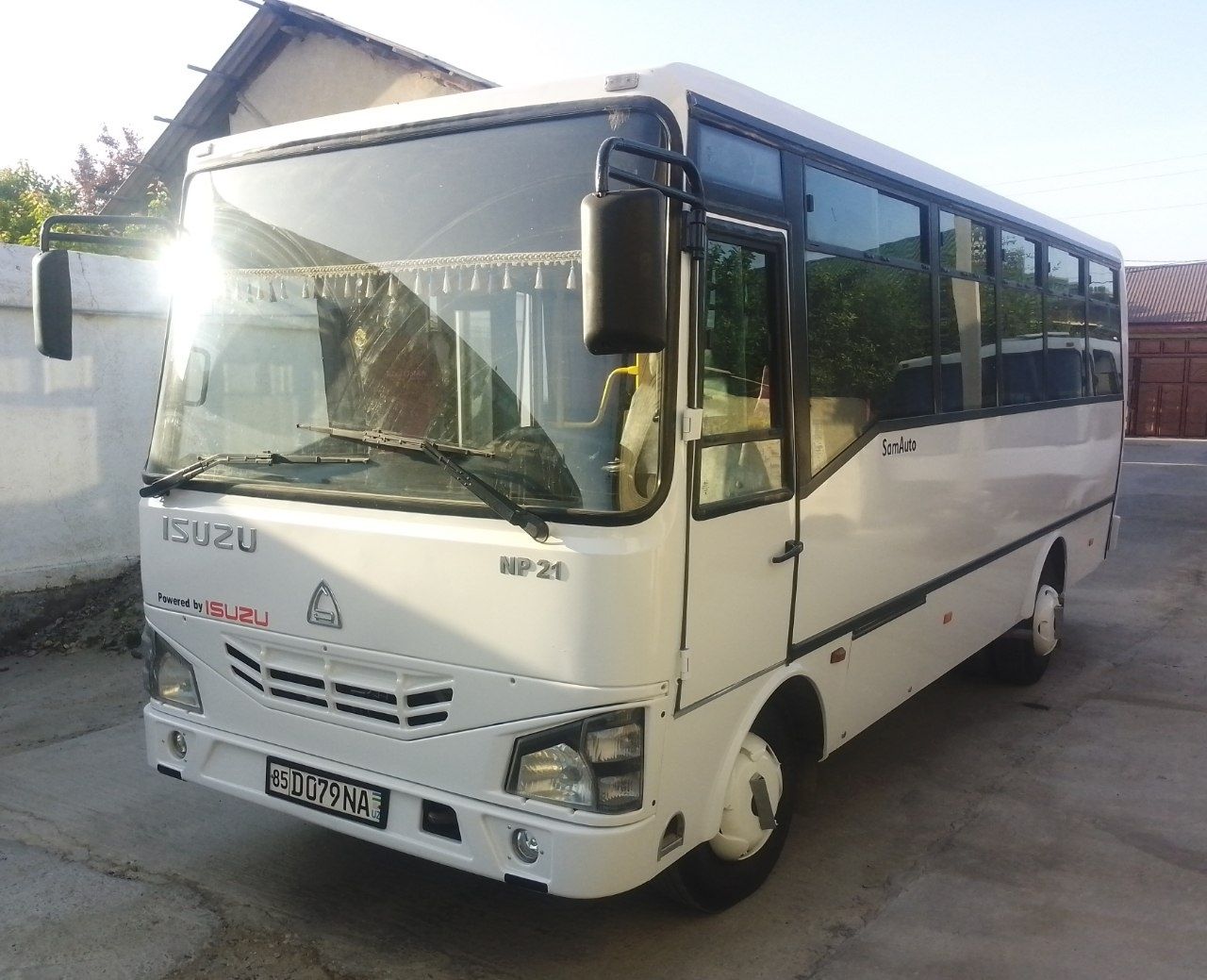 ISUZU avtobus 2013yil