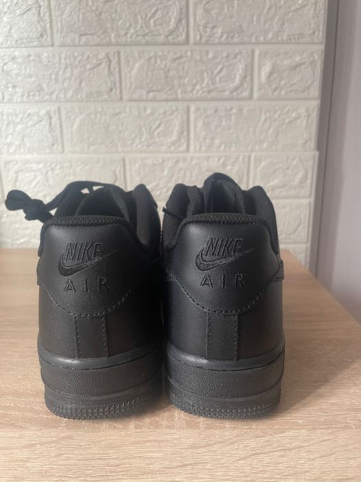 URGENT Nike Air force 1 low triple black