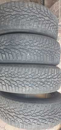 Anvelope iarna 215 60 17 nokian WR d4