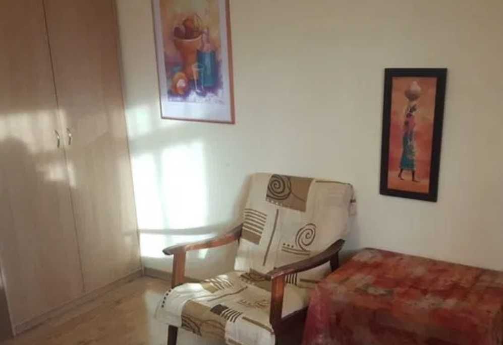 Дава се под наем Тристаен апартамент в Бургас, Славейков - 80 кв.м за 433.5 € - Снимка #1