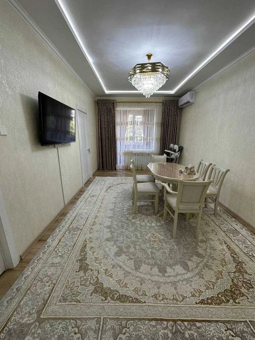 квартира 
Чиланзар Ц-квартал.

Банковский дом