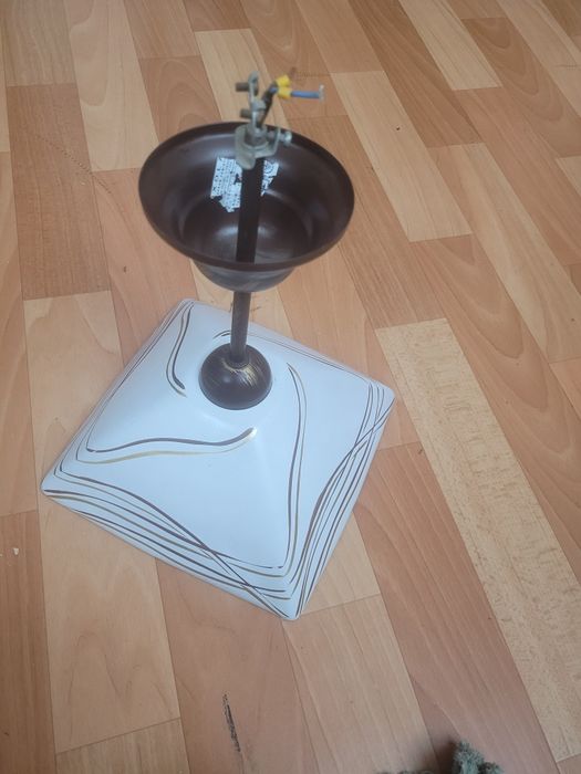 Люстры и светильники