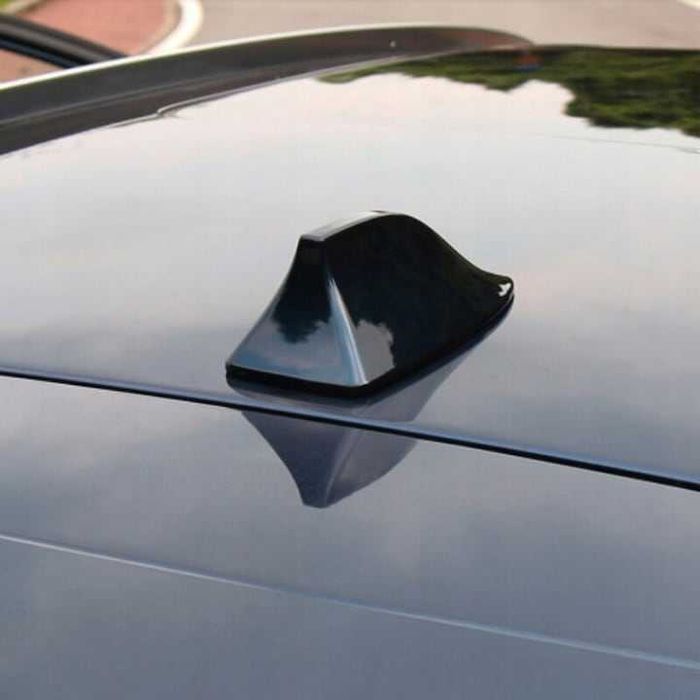 Antena auto, coada de rechin, cu functie de antena radio FM,negru,nouă