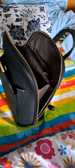 Ghiozdan rucsac Guess