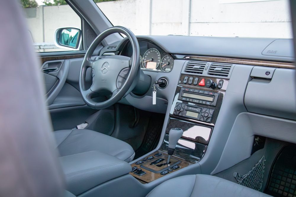 Mercedes w210 E240, 1999