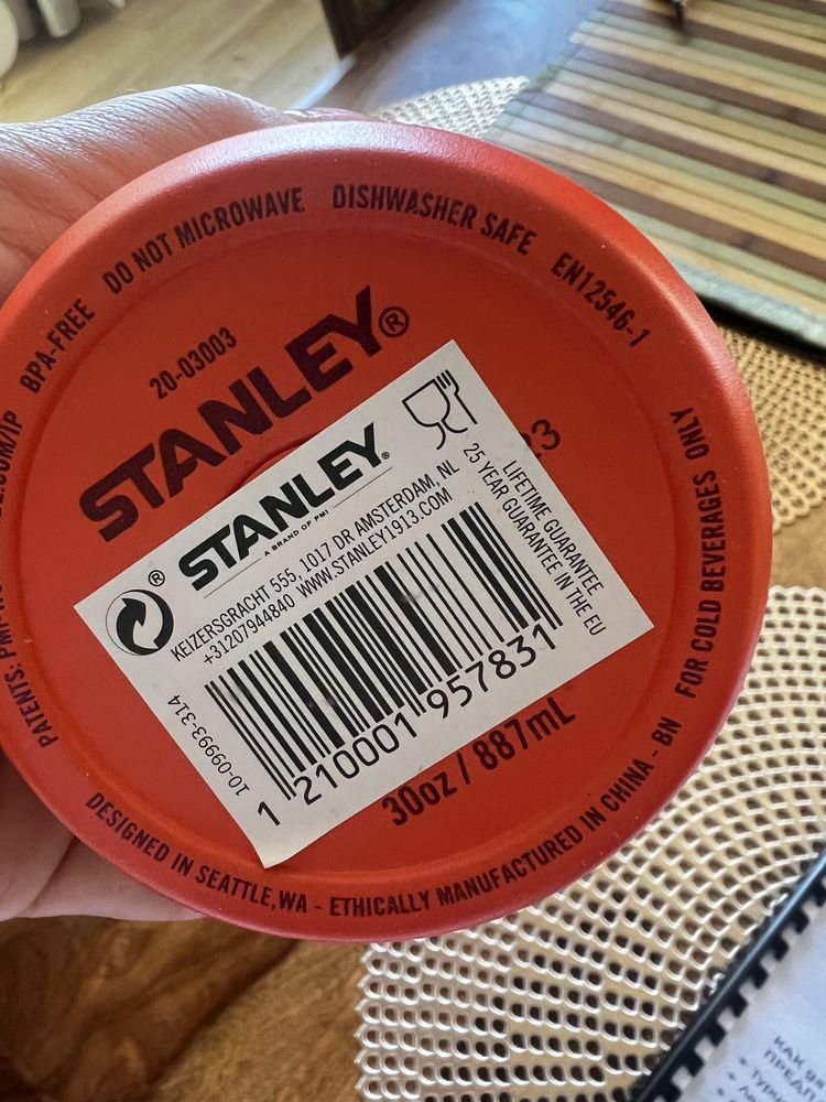 Бутилка Stanley нова