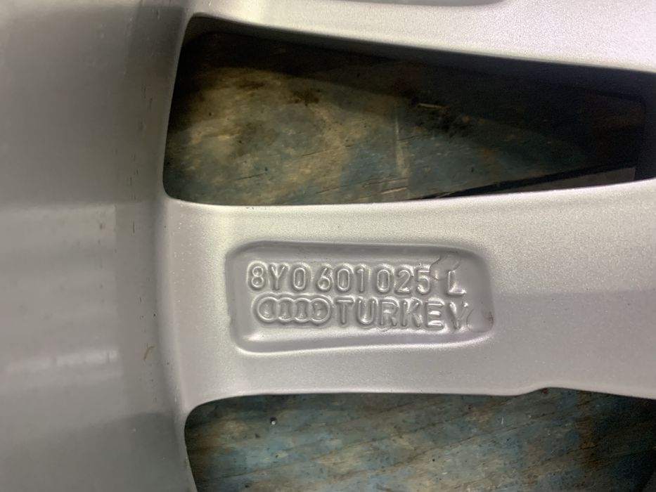Jante originale Audi A3, A4 NOI NOUTE R 17 , Model nou ! , 5x112  !