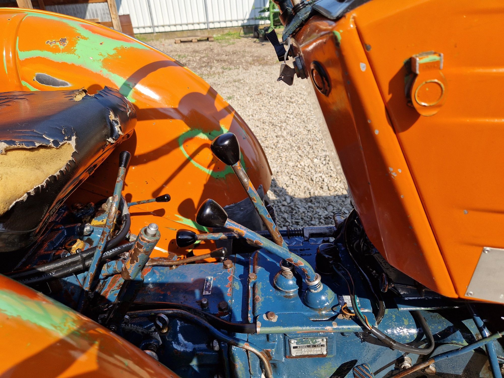 Tractor UTB VRS 530 viticol