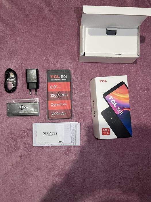 Vând telefon nou TCL 501