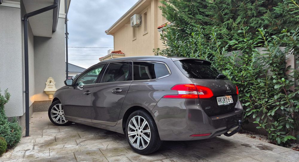 Peugeot/308/1.6/Hdi/Panoramic/Camera/Euro6/Navi/120 cp/Led/6+1 Viteze/