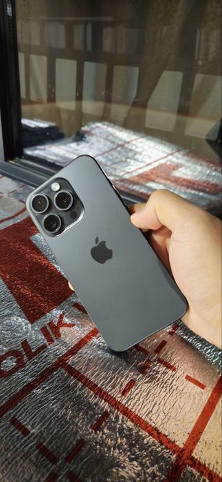Iphone 15 pro sotiladi yaxsh holatda!!!