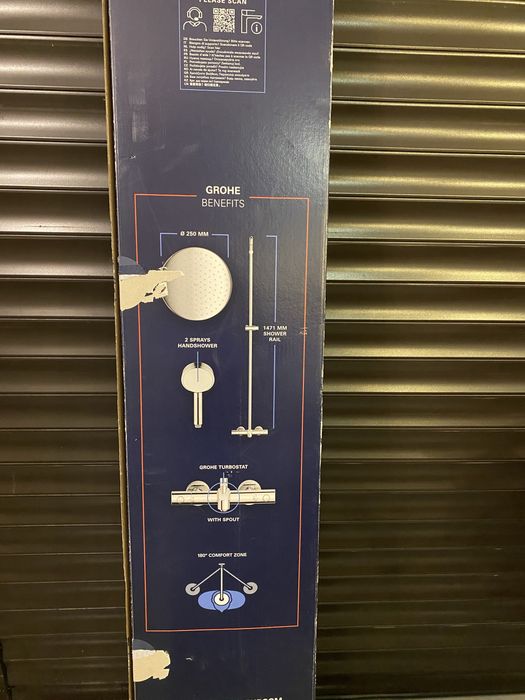 Coloana dus cu baterie si termostat Grohe Tempesta Cosmopolitan System