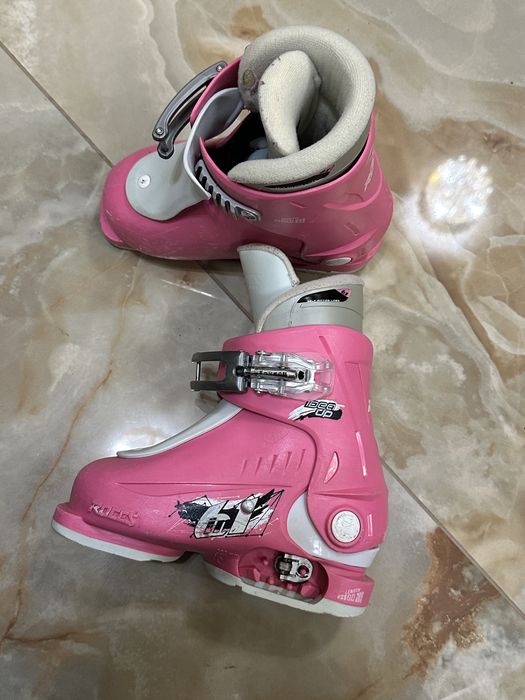 Costum / schiuri / clapari / casca / manusi