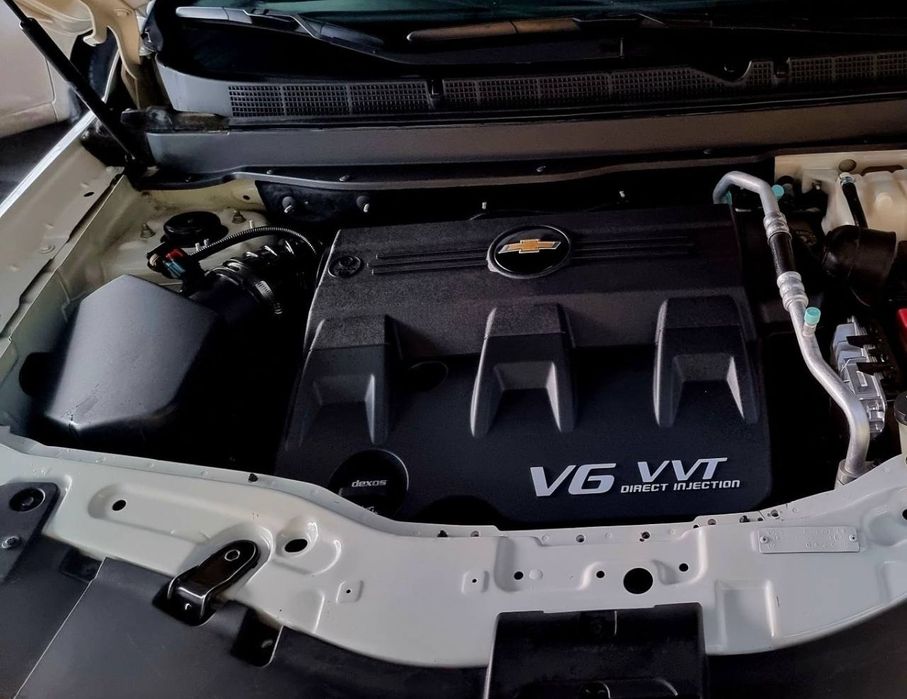 Продам Каптива 4  мотор 3 литр идеал Цвет белый.