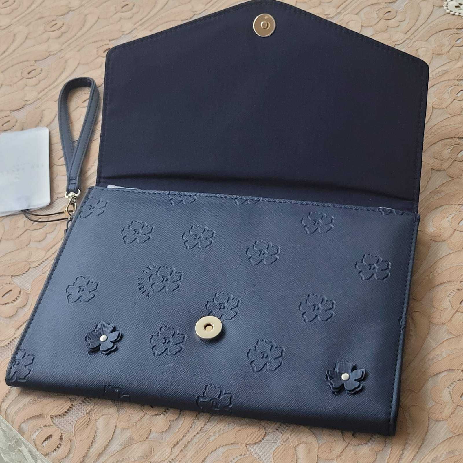 Ted Baker чисто нов клъч с флорални елементи