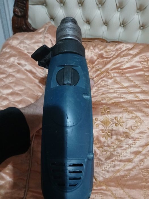 Электоинструмент дрель