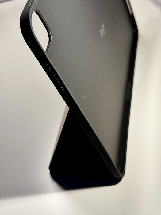 Logitech Combo Touch iPad Pro 13" (M4)