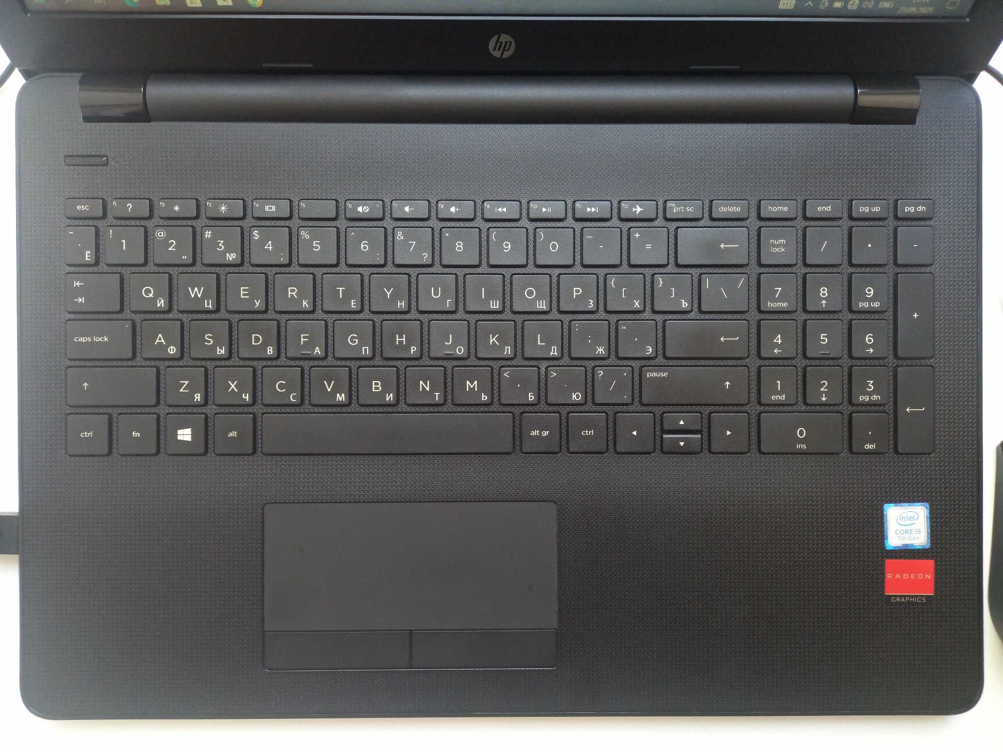 HP\Core i5-7200U\2.7GHz\4-Ядер\8GB ОЗУ\1000GB HDD\Radeon 520 2GB.!!
