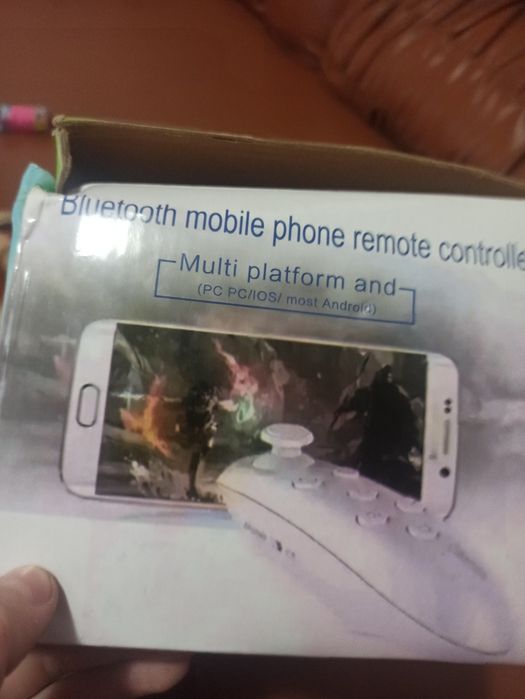 Ochelari VR cu Jioistick și jocuri