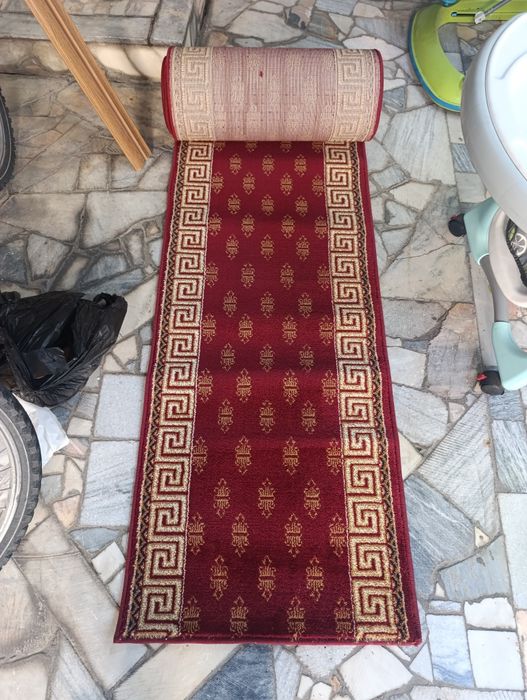 Продается палас диаметр 2.50.мв отличном состоянии