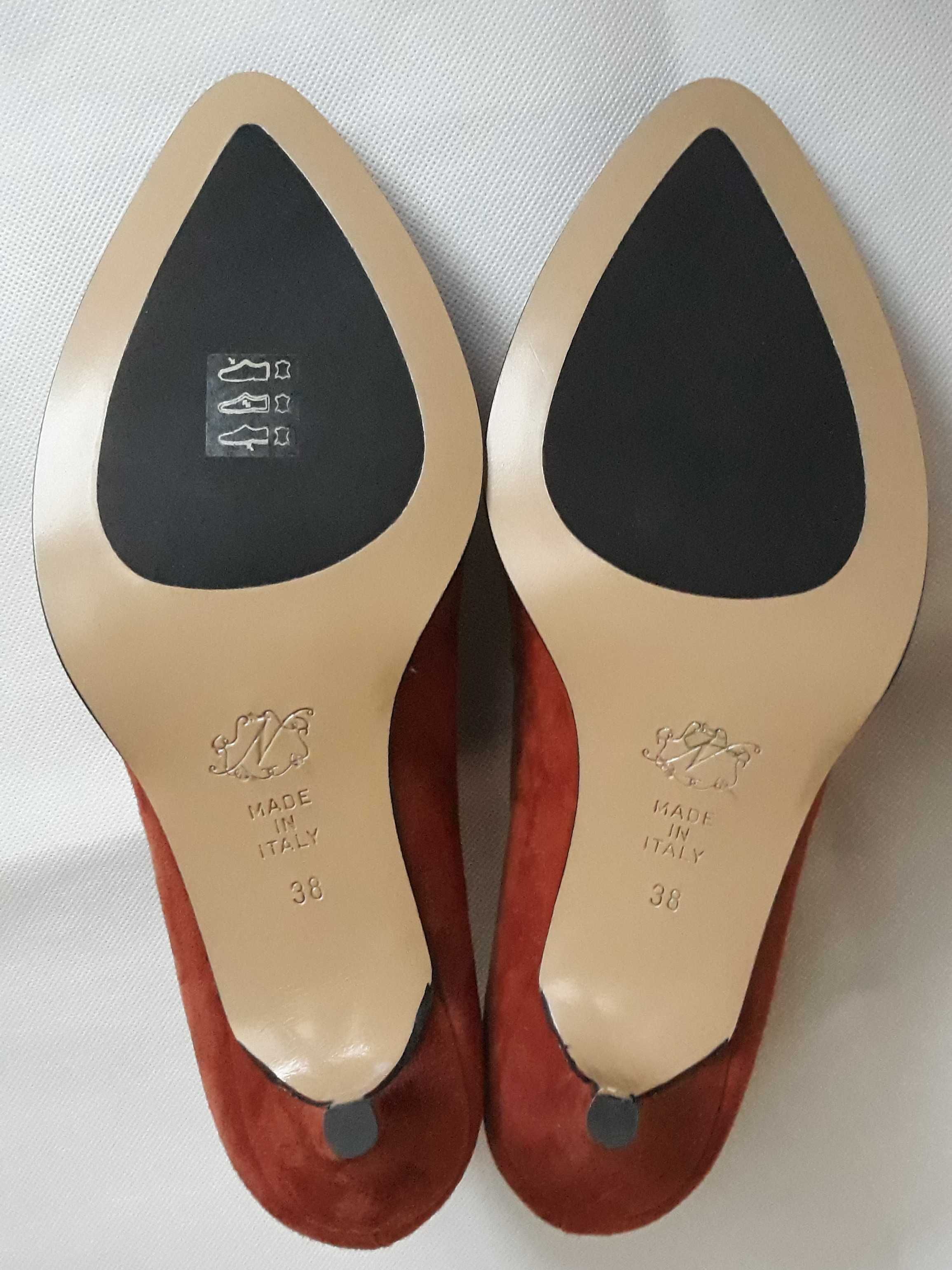 Дамски обувки Lenora от естествен велур стелка 24 см.